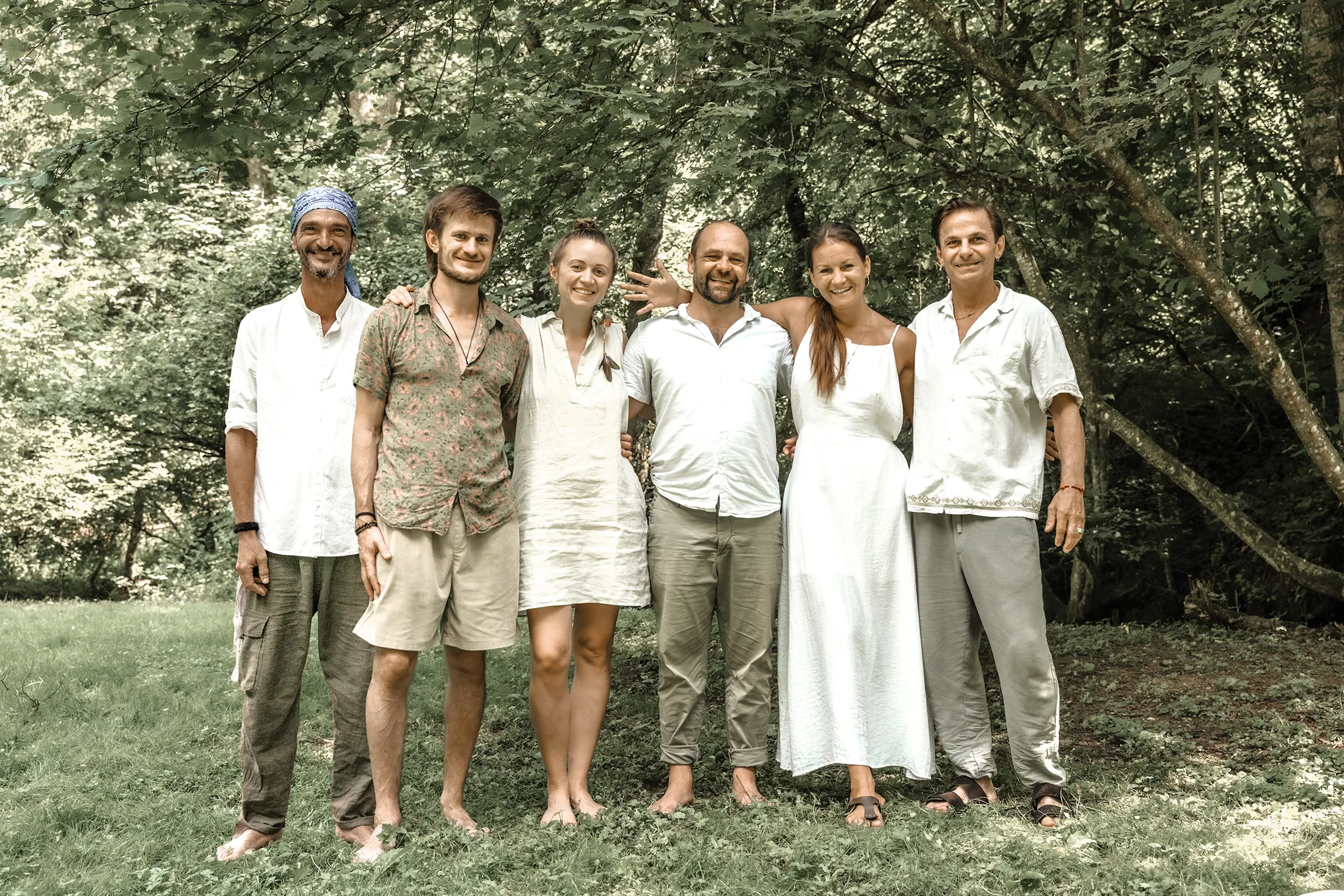 Das Begleitteam von Herzraum Retreats – mehrköpfiges Team mit therapeutischem Hintergrund