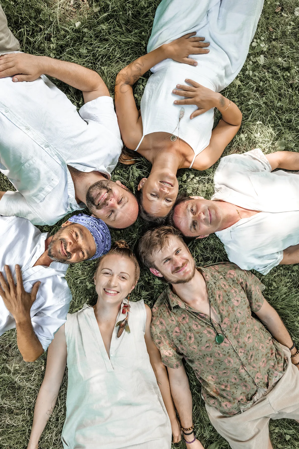 Das Herzraum-Team – Begleiterinnen und Begleiter der Ayahuasca-Retreats